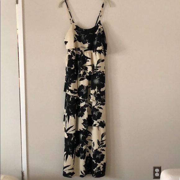 Old Navy Dresses & Skirts - Tiered maxi dress